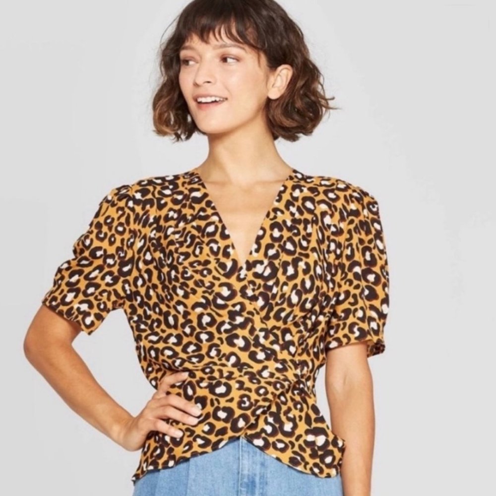 Who What Wear Leopard Print Shortsleeved Blouse